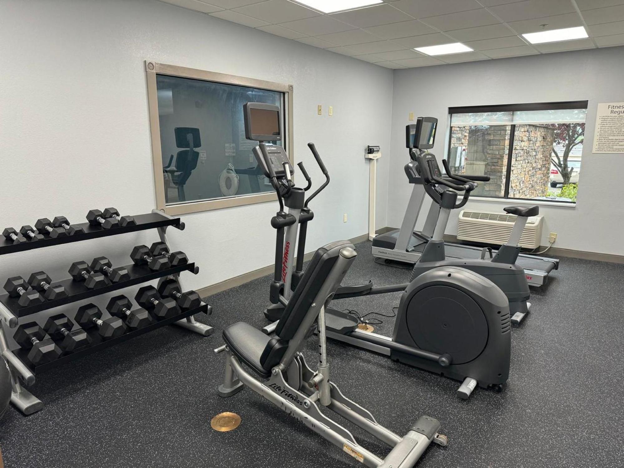 Holiday Inn Express & Suites Ripley By Ihg Экстерьер фото